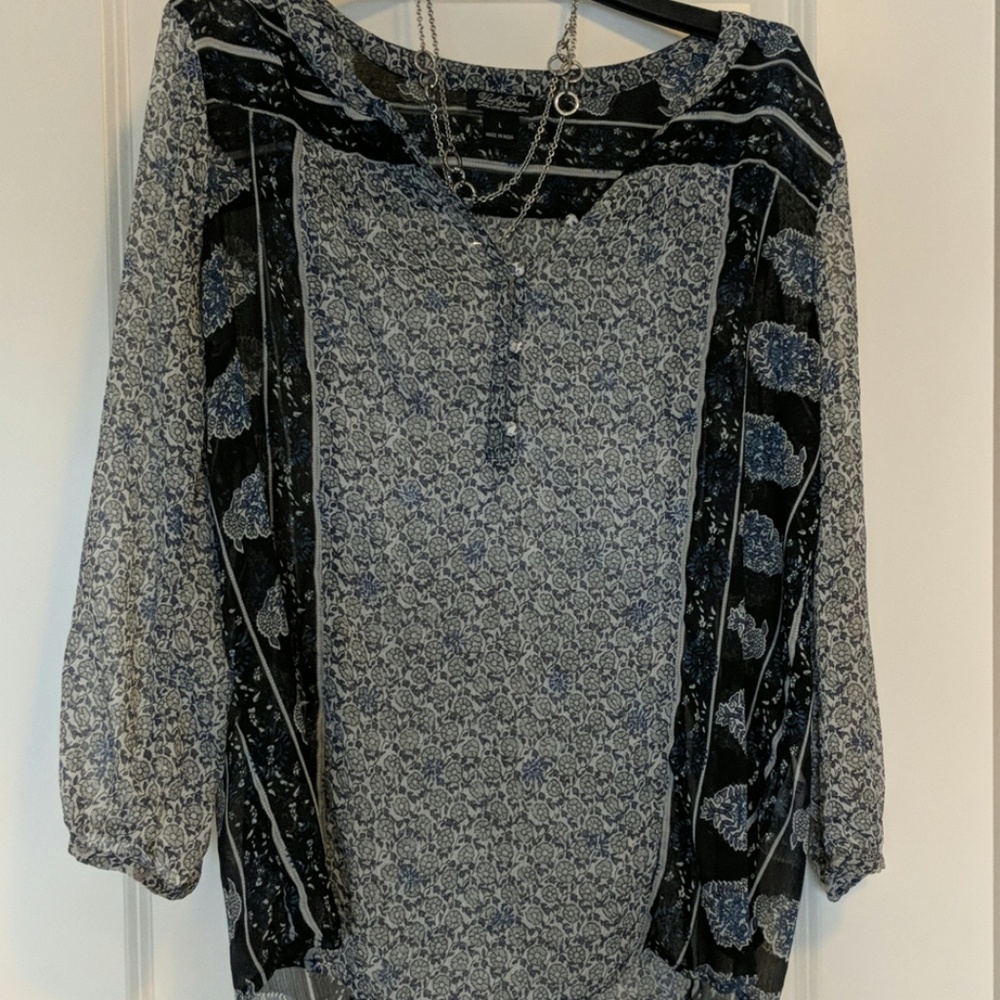 Lucky Brand ladies blouse